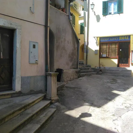 Appartamento Rustic Authentic Place In Center Laurana